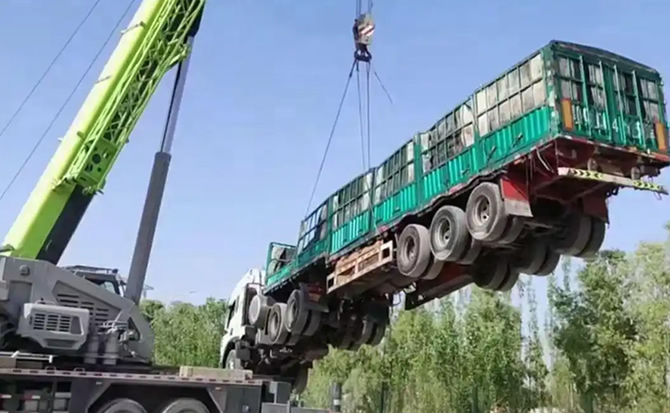 乌鲁木齐道路脱困救援案例